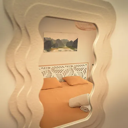 Villa With Pool & Access *